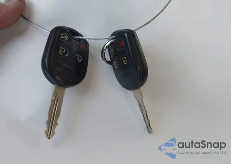 2014 Ford Taurus Se z USA, uszkodzony, nr VIN 1FAHP2D85EG129530